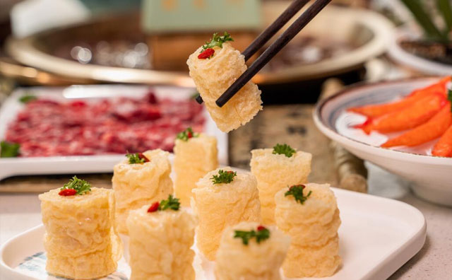
前厅及店长的工作职责是什么？
