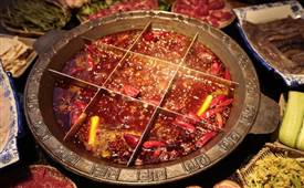 十七门老火锅，重庆火锅实力派